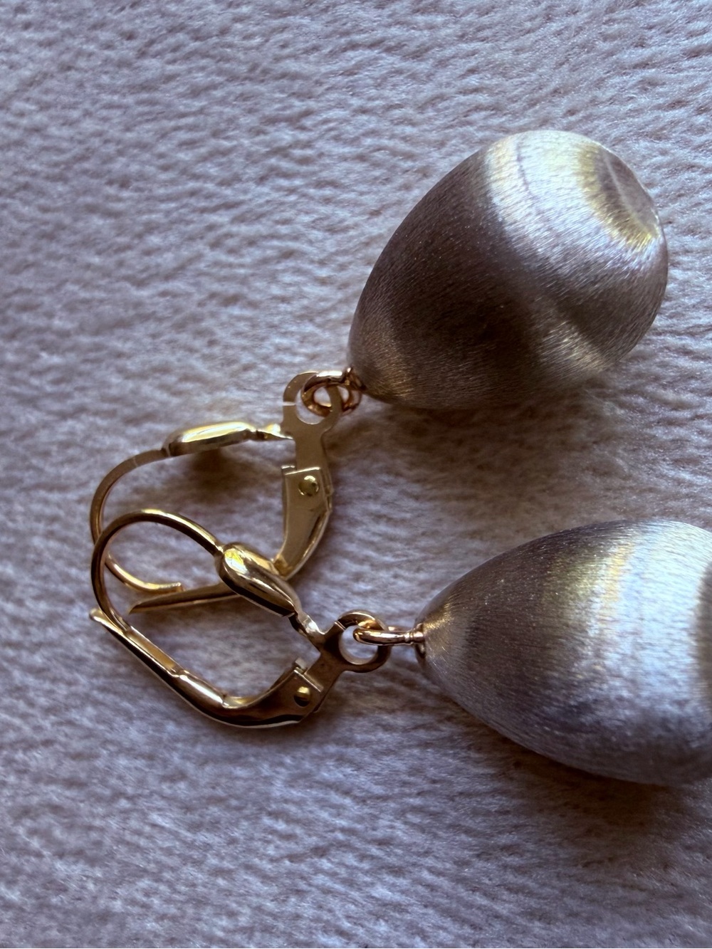 14K Gold Brushed Teardrop Drop Earrings | Two-Tone Satin Finish | 3.14g - Picture 13 of 16